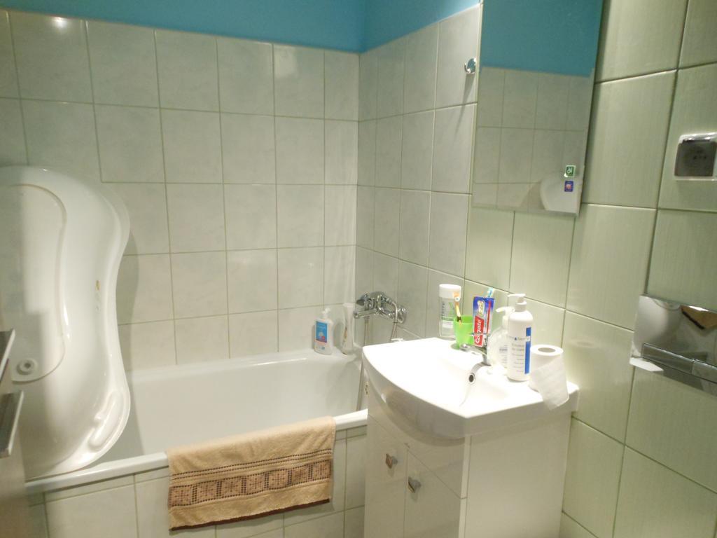 Apartament Obroncow Wybrzeza Apartment กดัญสก์ ห้อง รูปภาพ